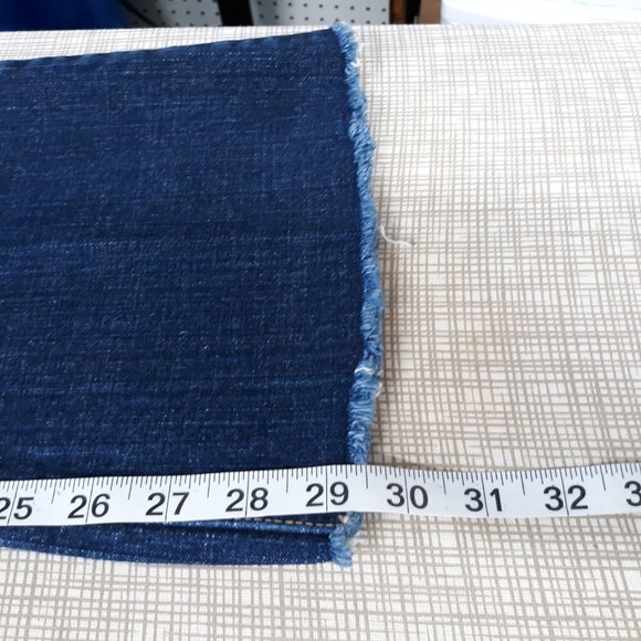 Levi's 525 Women's Bootcut Jeans Size 16 Dark Wash Blue Denim Frayed Raw Hem - Picture 13 of 15